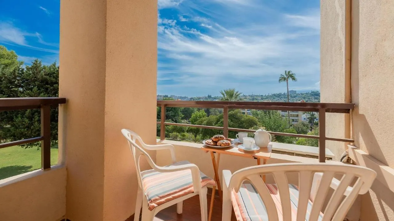 Charming Golfers Place Puerto Banus Marbella Apartment
